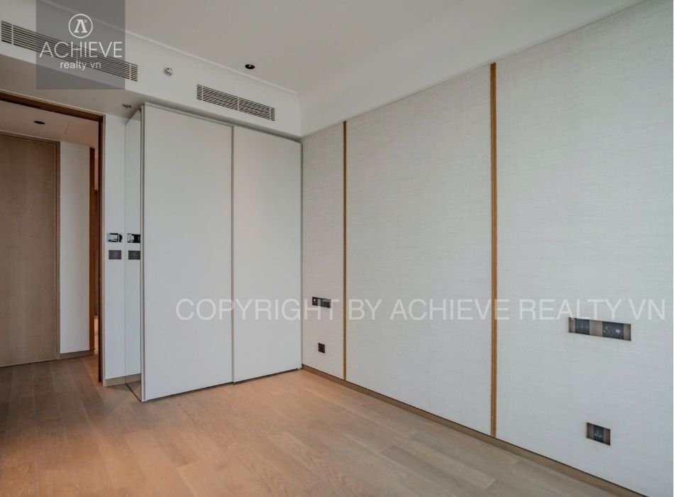 For Rent: 3 Bedroom Apartment Grand Marina Saigon | SEA Tower | 125m2 | Basic furniture | Q647219-R