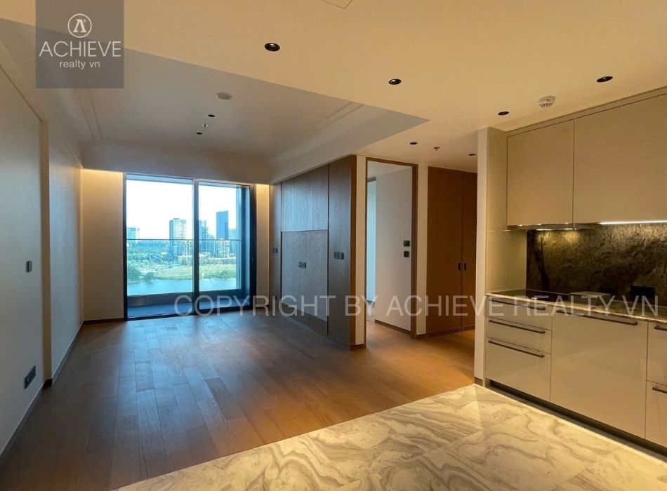 For Rent: 3 Bedroom Apartment Grand Marina Saigon | SEA Tower | Basic Furniture | Q648243