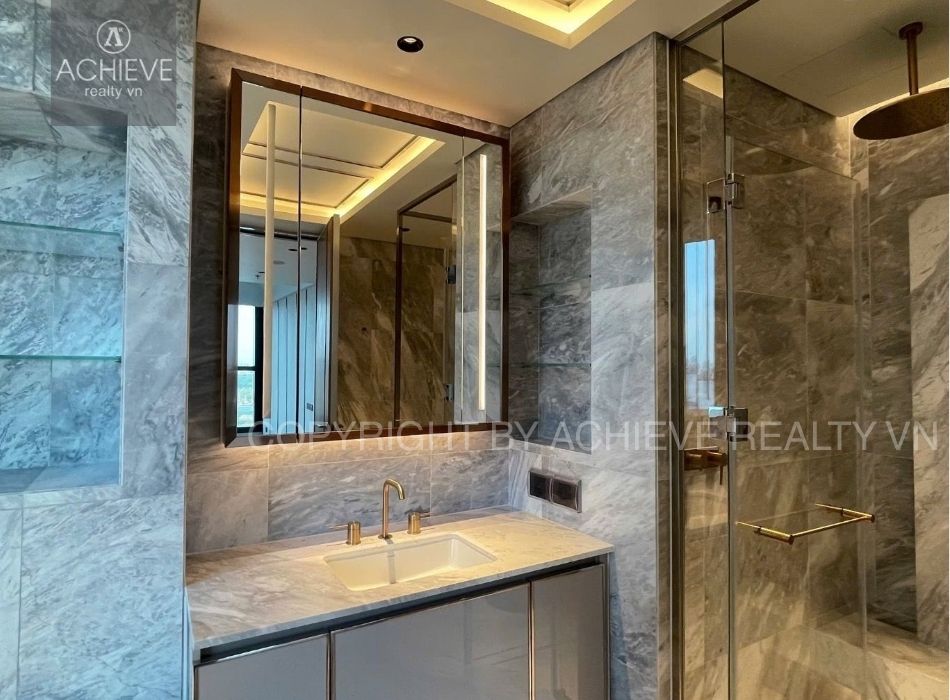 For Rent: 3 Bedroom Apartment Grand Marina Saigon | SEA Tower | Basic Furniture | Q648243