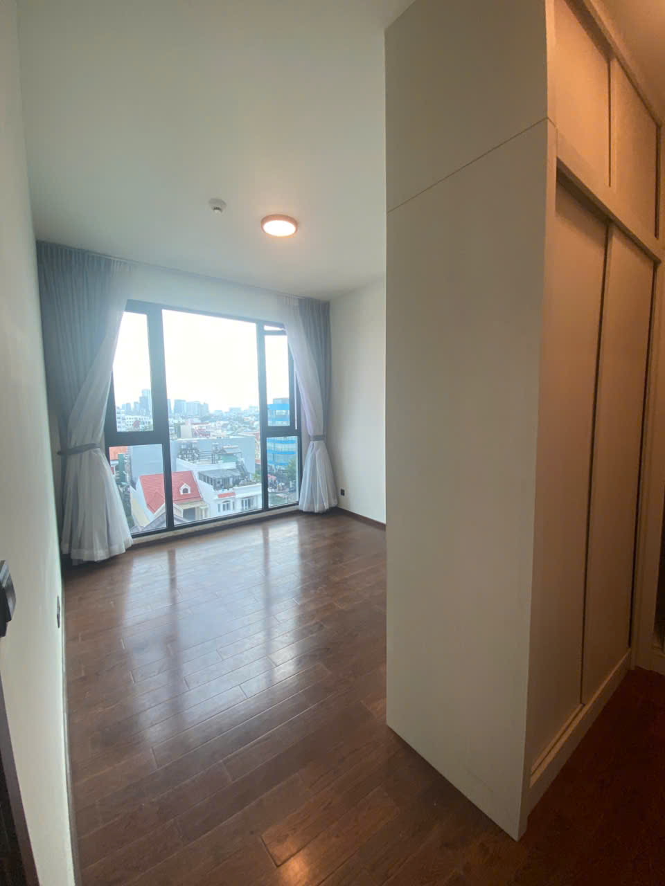 2-Bedroom Apartment for Sale at d'Edge Thao Dien (93m²) — Tenant in Place Until September