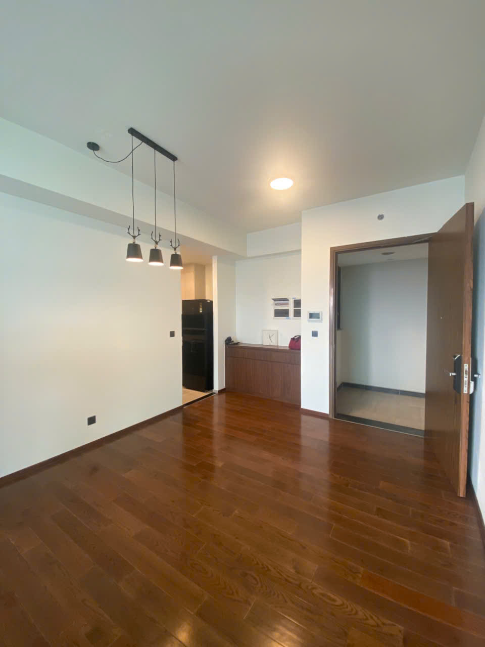2-Bedroom Apartment for Sale at d'Edge Thao Dien (93m²) — Tenant in Place Until September