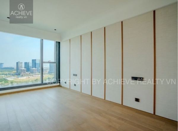 For Rent: 3 Bedroom Apartment Grand Marina Saigon | SEA Tower | 125m2 | Basic furniture | Q647219-R