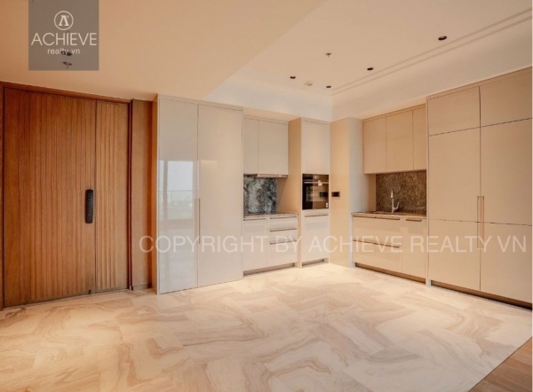 For Rent: 3 Bedroom Apartment Grand Marina Saigon | SEA Tower | 125m2 | Basic furniture | Q647219-R