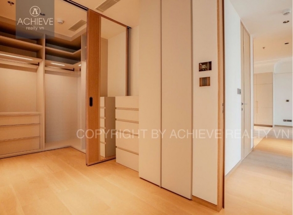 For Rent: 3 Bedroom Apartment Grand Marina Saigon | SEA Tower | 125m2 | Basic furniture | Q647219-R
