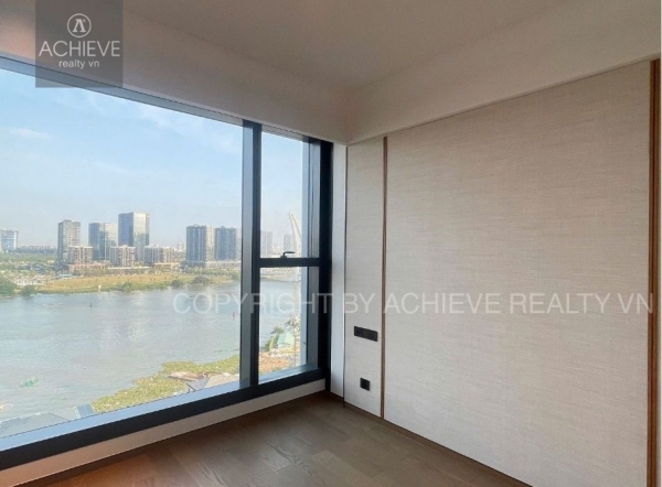 For Rent: 3 Bedroom Apartment Grand Marina Saigon | SEA Tower | Basic Furniture | Q648243